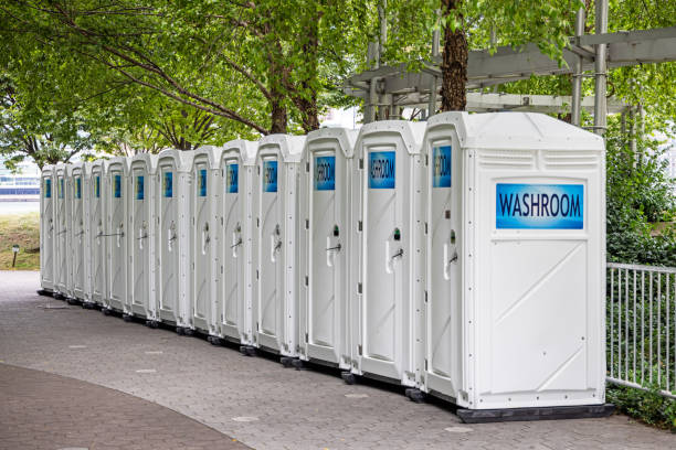 Best Porta potty delivery and setup  in Benton, AR